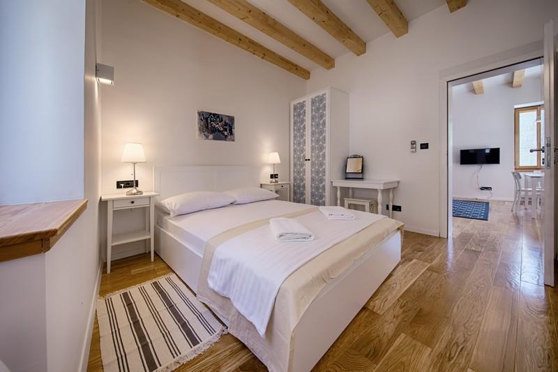 Apartments Villa Glorija Komiža Buitenkant foto